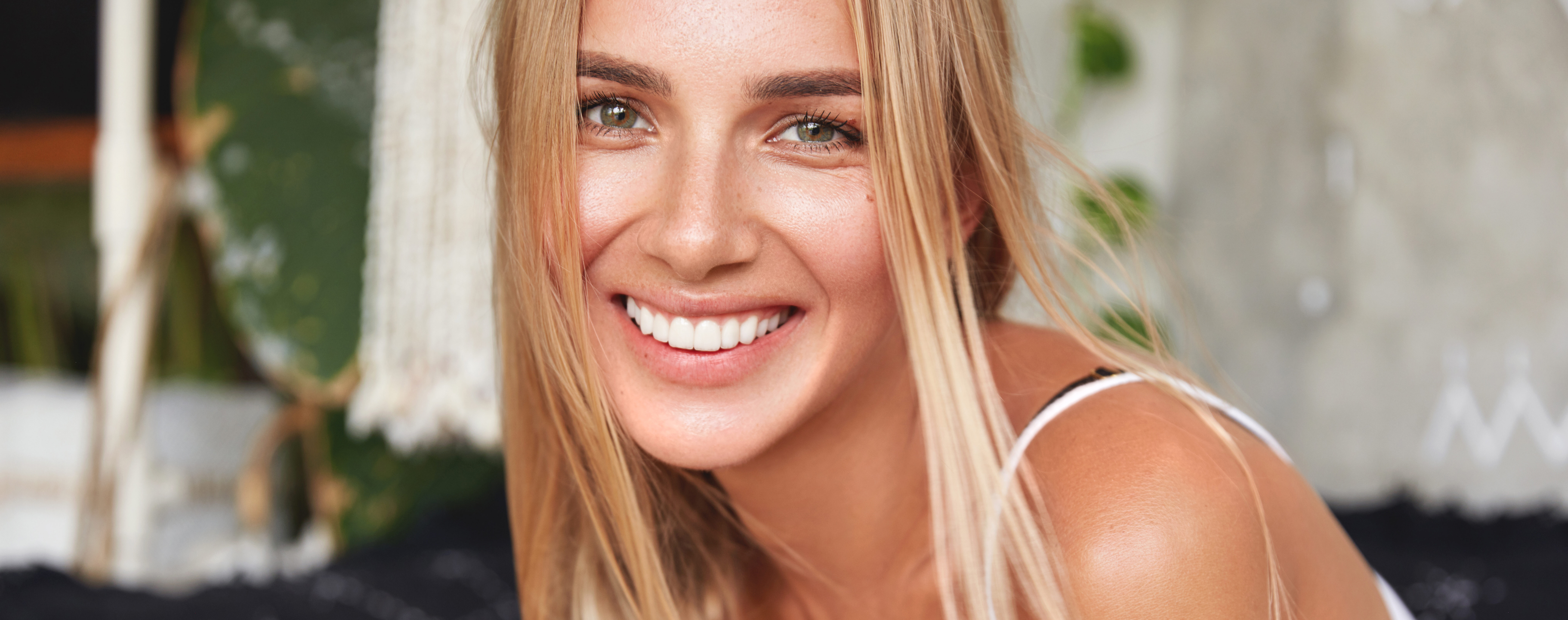 Can I Get Veneers on My Bottom Teeth?