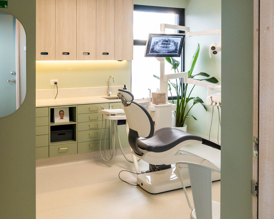 East Bentleigh Clinic room and dental chair